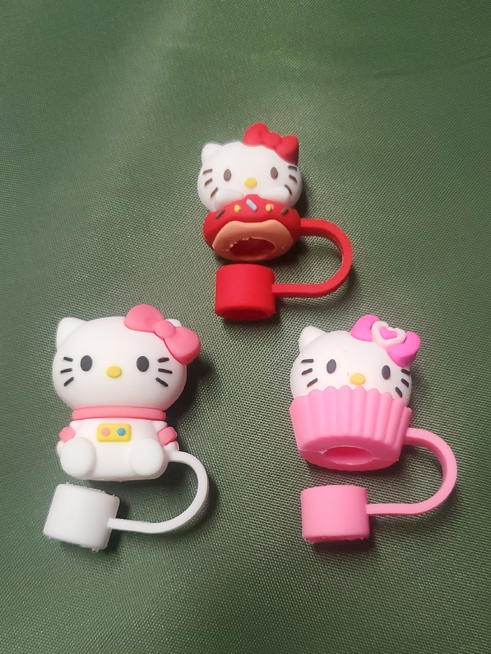 Hello Kitty Straw Toppers/ Protectors - White, Pink & Red Silicone